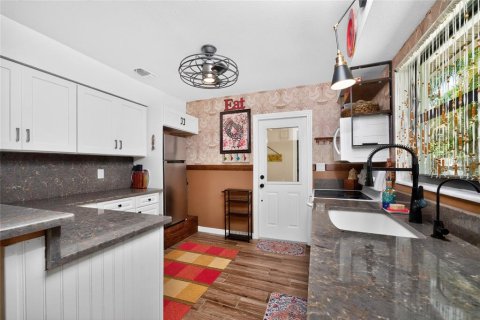 Villa ou maison à vendre à Punta Gorda, Floride: 2 chambres, 96.99 m2 № 2216470 - photo 17