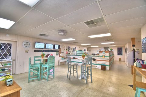 Commercial property in Frostproof, Florida 495.73 sq.m. № 2201432 - photo 23