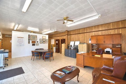 Commercial property in Frostproof, Florida 495.73 sq.m. № 2201432 - photo 6