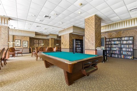 Condo in Miami, Florida, 2 bedrooms  № 2090430 - photo 27