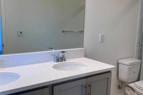 Adosado en alquiler en North Fort Myers, Florida, 3 dormitorios, 147.06 m2 № 2237736 - foto 17
