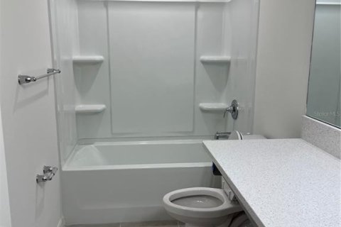 Adosado en alquiler en North Fort Myers, Florida, 3 dormitorios, 147.06 m2 № 2237736 - foto 13
