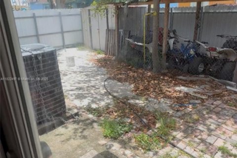 Villa ou maison à vendre à Miami, Floride: 3 chambres, 139.35 m2 № 1960786 - photo 7