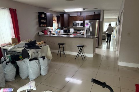 Villa ou maison à vendre à Miami, Floride: 3 chambres, 139.35 m2 № 1960786 - photo 5