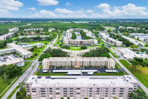 Купить кондоминиум в Сент-Питерсберг, Флорида 4 комнаты, 106.84м2, № 1812896 - фото 30