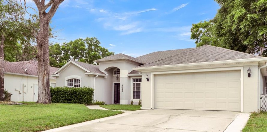 House in Port Orange, Florida 4 bedrooms, 226.5 sq.m. № 1734530