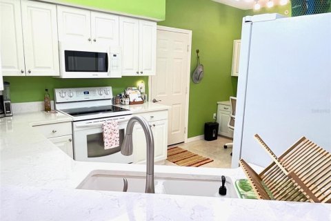 Copropriété à vendre à Bradenton, Floride: 2 chambres, 125.6 m2 № 2296778 - photo 15