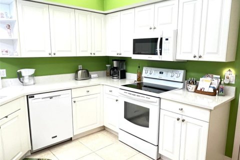 Copropriété à vendre à Bradenton, Floride: 2 chambres, 125.6 m2 № 2296778 - photo 12