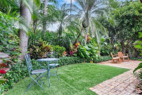 Condominio en alquiler en Palm Beach, Florida, 1 dormitorio, 85.38 m2 № 1995839 - foto 16