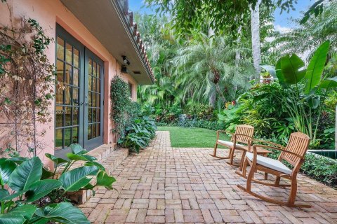 Condominio en alquiler en Palm Beach, Florida, 1 dormitorio, 85.38 m2 № 1995839 - foto 20