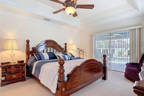 House in Cape Coral, Florida 3 bedrooms, 229.56 sq.m. № 1796757 - photo 18