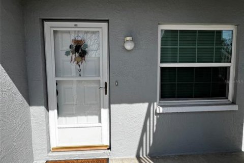Condo in Hudson, Florida, 2 bedrooms  № 1523900 - photo 2