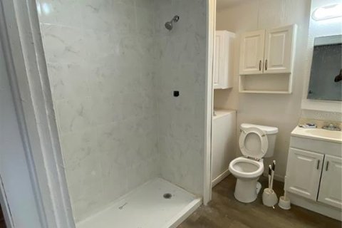 Купить коммерческую недвижимость в Лейк-Уэльс, Флорида 176.14м2, № 1507843 - фото 24