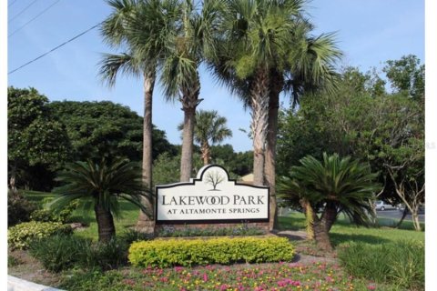Condo in Altamonte Springs, Florida, 2 bedrooms  № 1525286 - photo 3