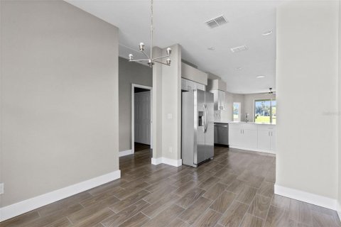 Villa ou maison à vendre à Kissimmee, Floride: 2 chambres, 129.78 m2 № 2236046 - photo 10