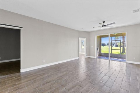 Villa ou maison à vendre à Kissimmee, Floride: 2 chambres, 129.78 m2 № 2236046 - photo 4