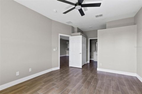 Villa ou maison à vendre à Kissimmee, Floride: 2 chambres, 129.78 m2 № 2236046 - photo 15