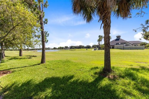 Villa ou maison à vendre à Kissimmee, Floride: 2 chambres, 129.78 m2 № 2236046 - photo 20