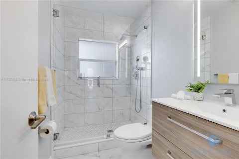 House in Hollywood, Florida 3 bedrooms, 101.45 sq.m. № 1672580 - photo 29