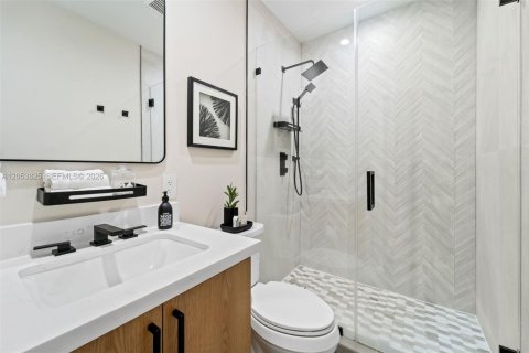 Casa en venta en Coral Gables, Florida, 2 dormitorios, 98.94 m2 № 2179745 - foto 15