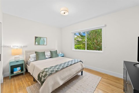 Casa en venta en Coral Gables, Florida, 2 dormitorios, 98.94 m2 № 2179745 - foto 13