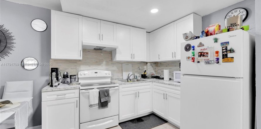 Condo à North Miami Beach, Floride, 1 chambre  № 1971201