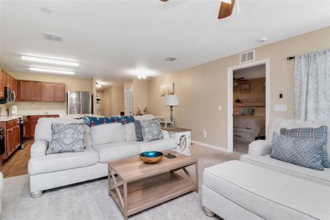 Duplex à vendre à Lakeland, Floride: 3 chambres, 125.98 m2 № 1885096 - photo 13