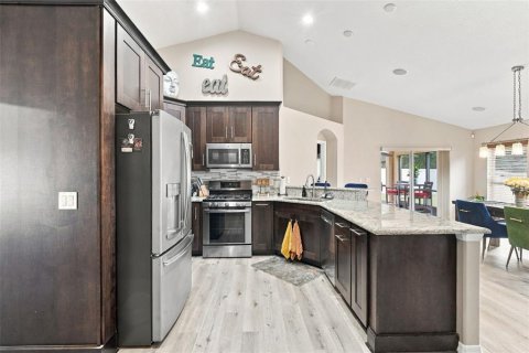 Villa ou maison à vendre à Deltona, Floride: 3 chambres, 171.03 m2 № 2389211 - photo 7