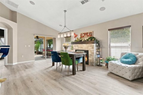 Villa ou maison à vendre à Deltona, Floride: 3 chambres, 171.03 m2 № 2389211 - photo 16