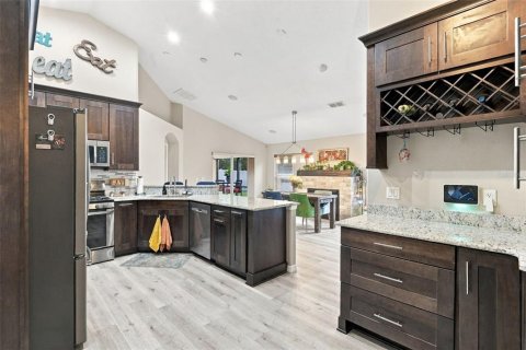 Villa ou maison à vendre à Deltona, Floride: 3 chambres, 171.03 m2 № 2389211 - photo 6