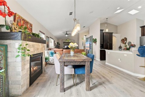 Villa ou maison à vendre à Deltona, Floride: 3 chambres, 171.03 m2 № 2389211 - photo 15