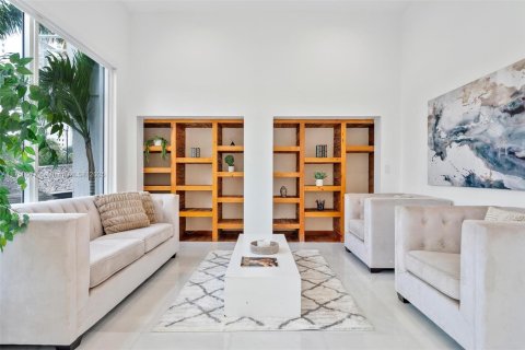 Casa en alquiler en Sunny Isles Beach, Florida, 4 dormitorios, 277.87 m2 № 2054240 - foto 11