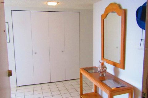 Copropriété à louer à Clearwater, Floride: 2 chambres, 128.21 m2 № 1273705 - photo 4