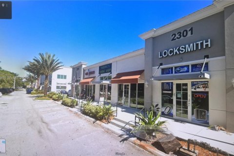 Immobilier commercial à vendre à Miramar, Floride № 2036648 - photo 4