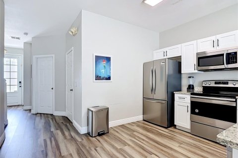 Adosado en venta en Kissimmee, Florida, 3 dormitorios, 133.78 m2 № 2211591 - foto 5