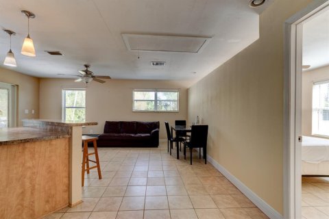 Villa ou maison à vendre à Ormond Beach, Floride: 4 chambres, 282.42 m2 № 1720863 - photo 17