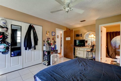 Villa ou maison à vendre à Ormond Beach, Floride: 4 chambres, 282.42 m2 № 1720863 - photo 28