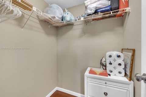 Condominio en venta en Deerfield Beach, Florida, 2 dormitorios, 86.77 m2 № 1745894 - foto 12
