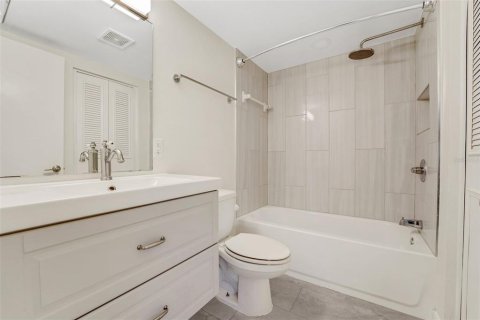 Copropriété à vendre à Winter Haven, Floride: 2 chambres, 107.02 m2 № 1780891 - photo 15