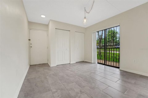 Copropriété à vendre à Winter Haven, Floride: 2 chambres, 107.02 m2 № 1780891 - photo 9