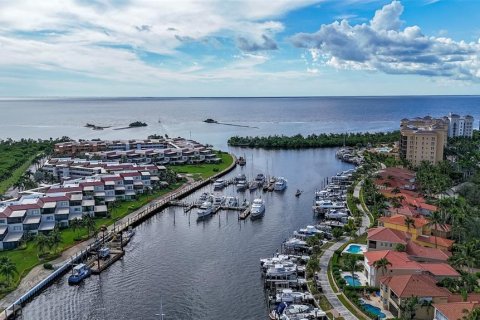 Villa ou maison à vendre à Punta Gorda, Floride: 4 chambres, 220.27 m2 № 1909541 - photo 29