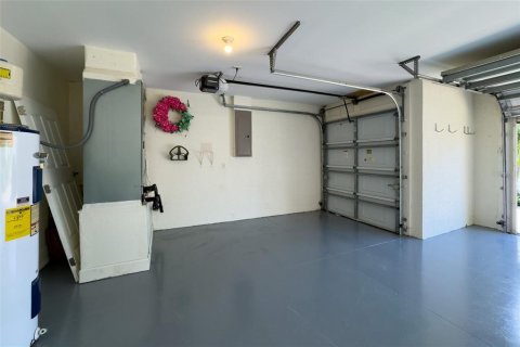 Villa ou maison à vendre à Punta Gorda, Floride: 4 chambres, 220.27 m2 № 1909541 - photo 16