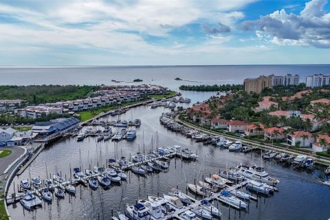 Villa ou maison à vendre à Punta Gorda, Floride: 4 chambres, 220.27 m2 № 1909541 - photo 30