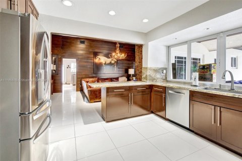 House in Southwest Ranches, Florida 3 bedrooms, 220.36 sq.m. № 1496596 - photo 19