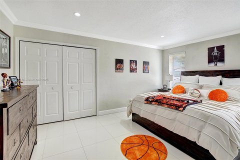 House in Southwest Ranches, Florida 3 bedrooms, 220.36 sq.m. № 1496596 - photo 29