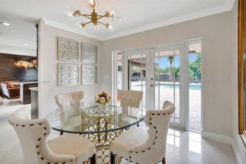 House in Southwest Ranches, Florida 3 bedrooms, 220.36 sq.m. № 1496596 - photo 22