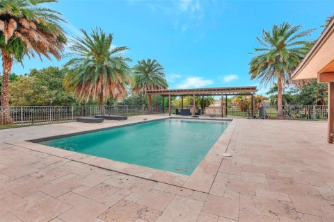 House in Southwest Ranches, Florida 3 bedrooms, 220.36 sq.m. № 1496596 - photo 7