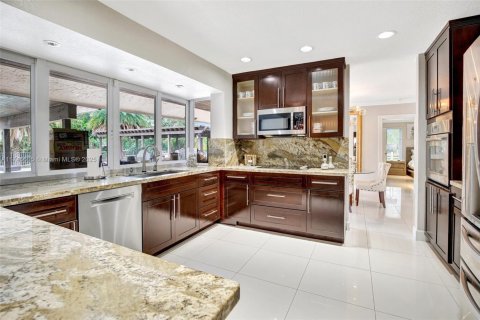 House in Southwest Ranches, Florida 3 bedrooms, 220.36 sq.m. № 1496596 - photo 17
