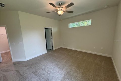 House in North Port, Florida 4 bedrooms, 172.71 sq.m. № 2200080 - photo 22
