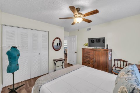 Copropriété à vendre à Tamarac, Floride: 2 chambres, 114.08 m2 № 2025555 - photo 27
